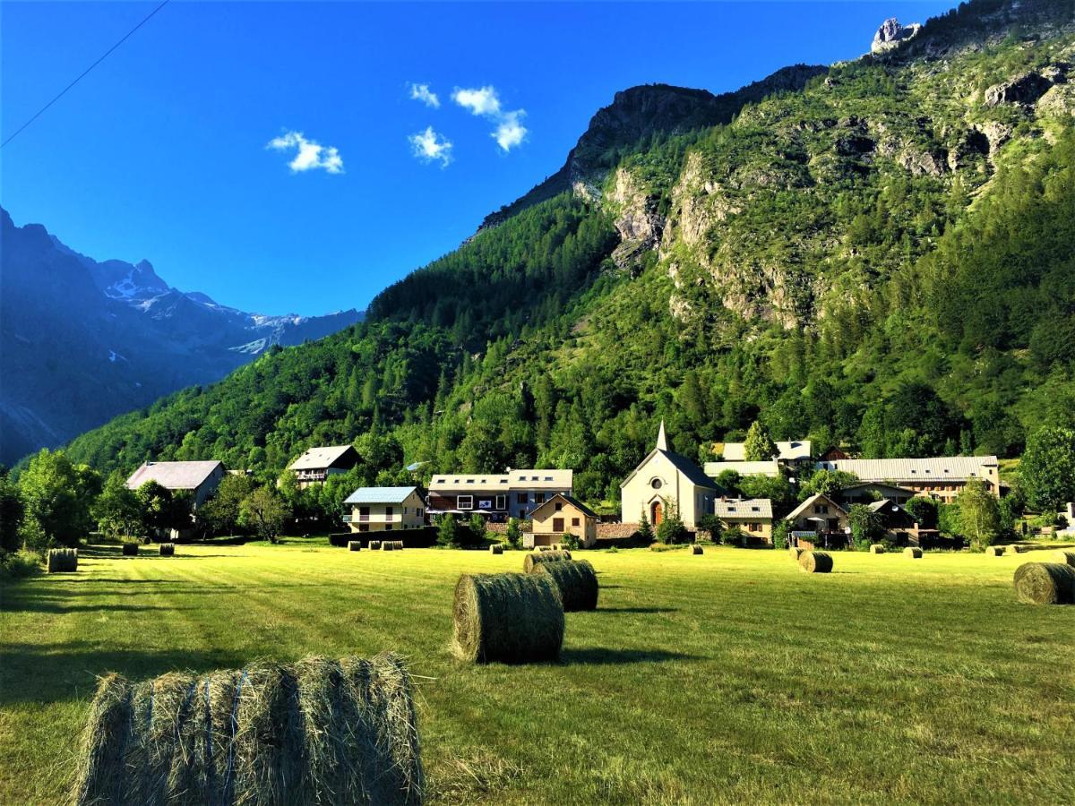 Auberge Des Ecrins Champoleon Екстер'єр фото